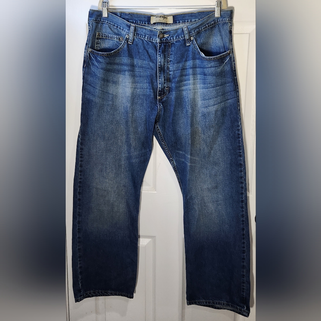 Mens Wrangler Authentics Relaxed Fit Bootcut Jean In Medium Indigo Size